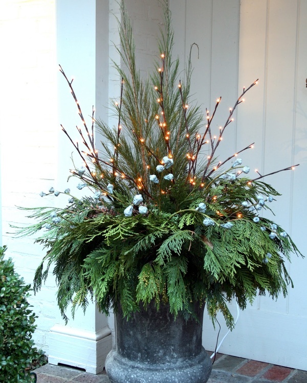 Merry christmas tree entryway