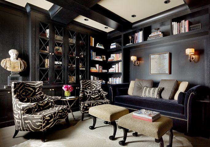 Small black living room design