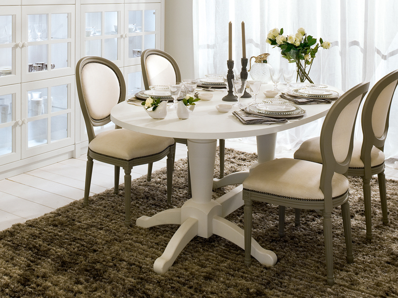 English mood classic oval dining table