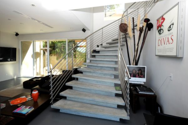 Contemporary staircase