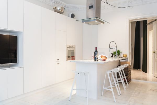 High ceiling swedish kitchen