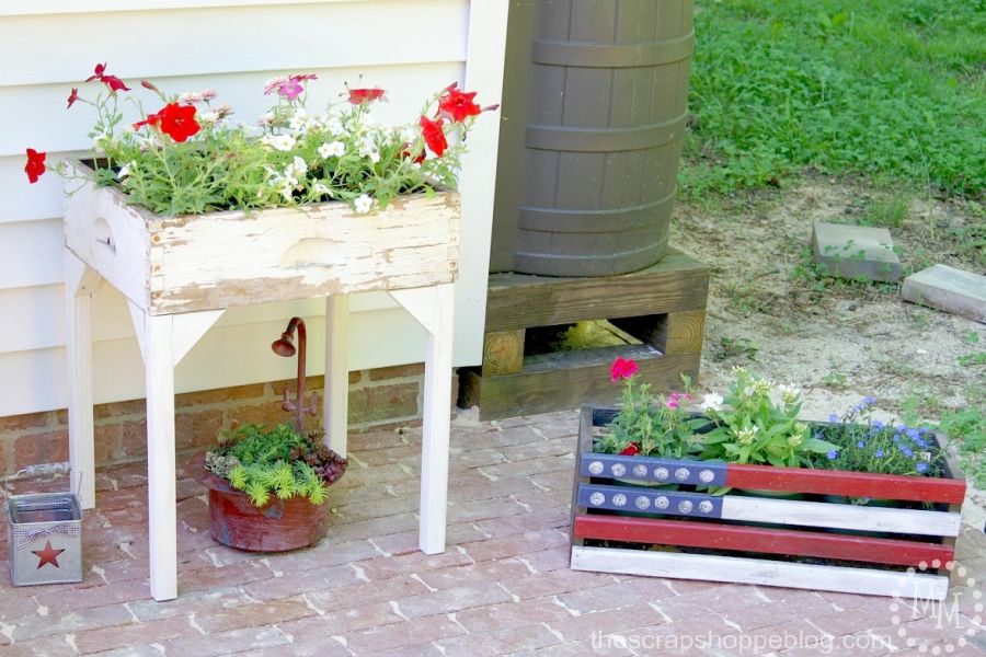 Repurposed drawer planter