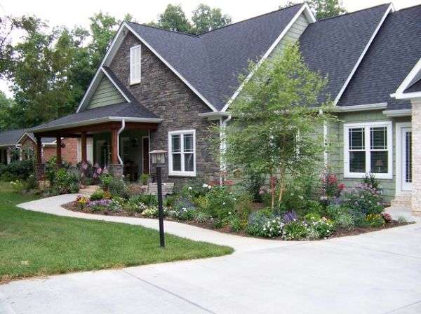 ranch house front landscape