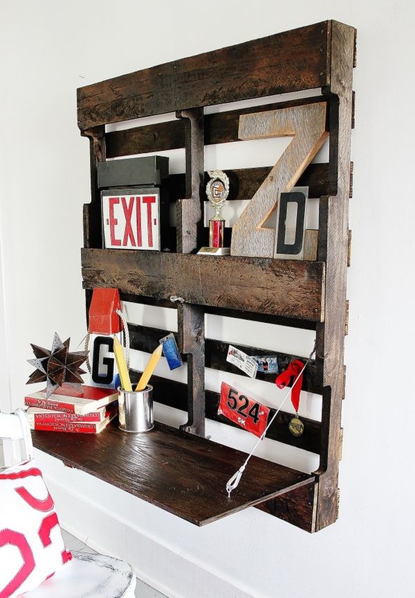 How to turn a pallet into a wall desk