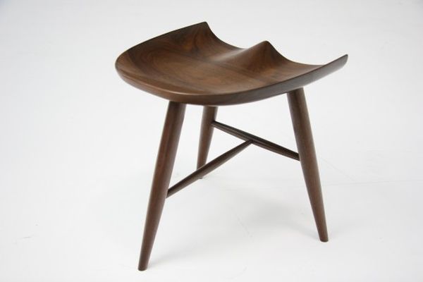 Wood small stool 3 legged