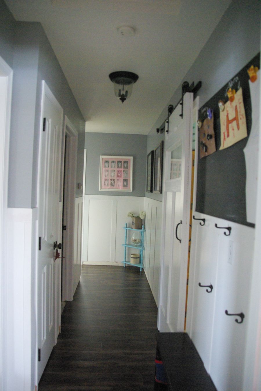 Barndoor in hallway design