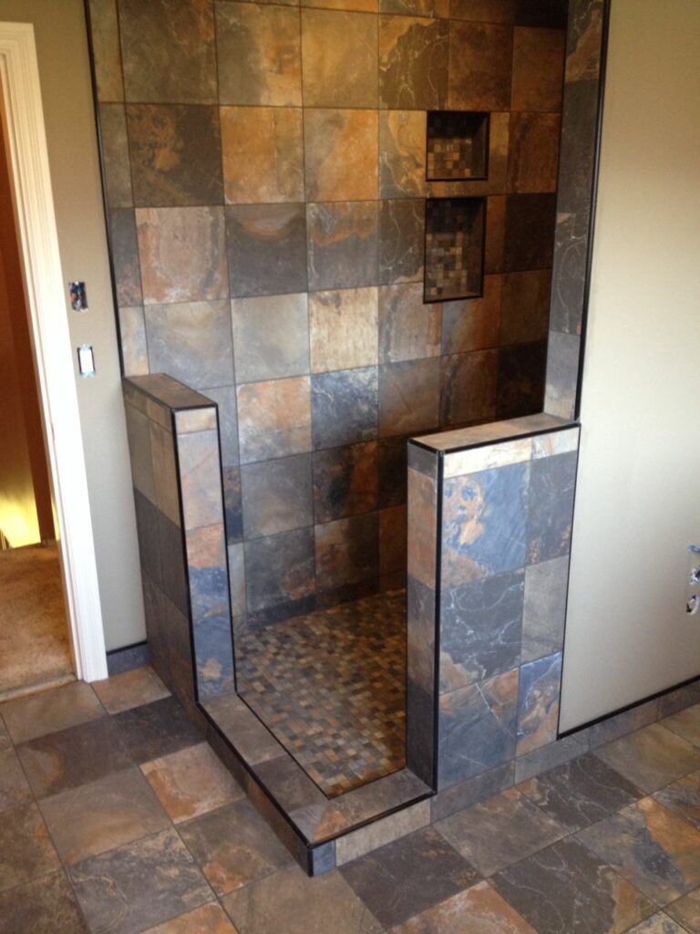 Pros & Cons of a Doorless Walk-In Shower