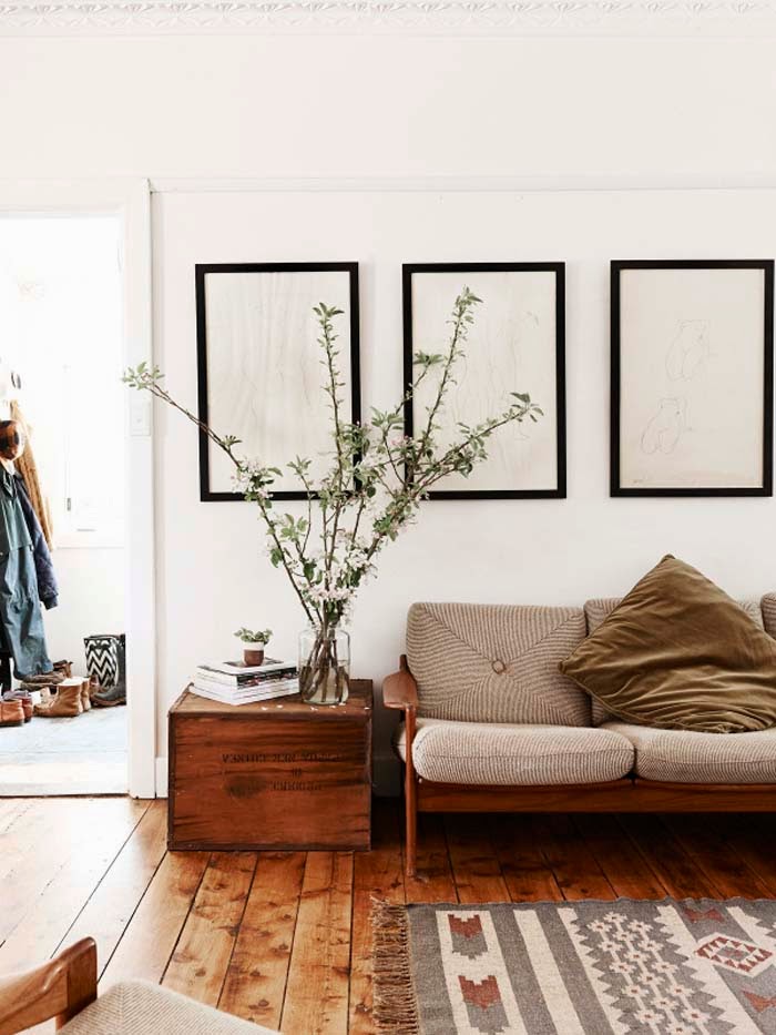 Simple Decorating White Walls for Modern Garage