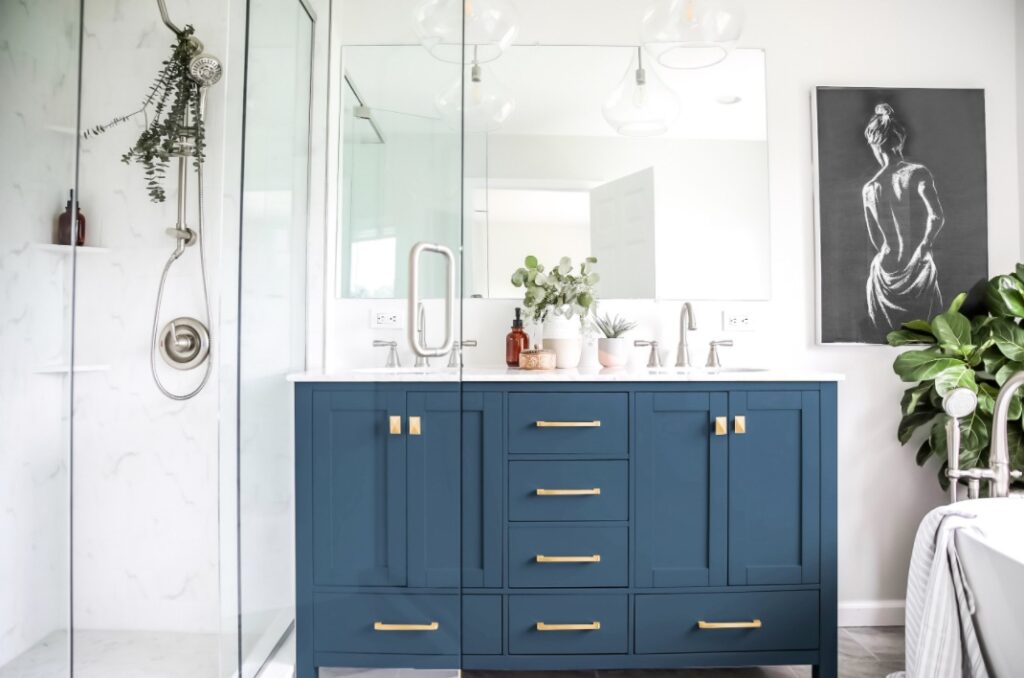 31 of the Best Colors to Pair with Blue When You Decorate