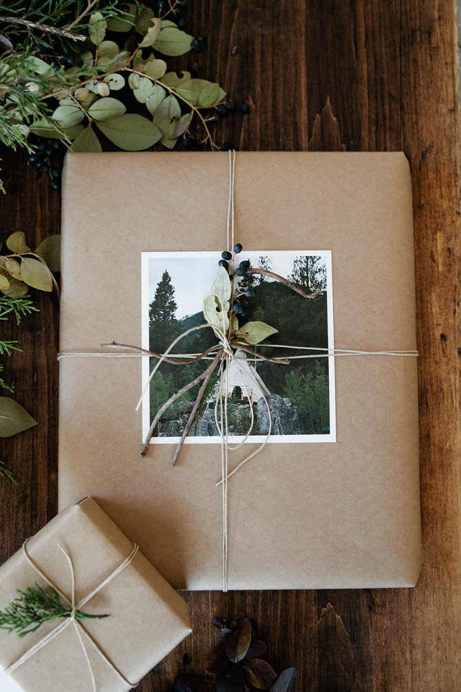 Gift wrapping with picture