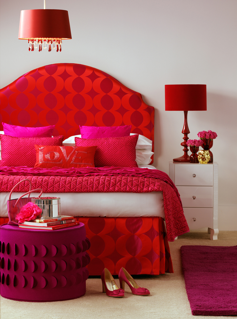 20 Colors That Jive Well With Red Rooms