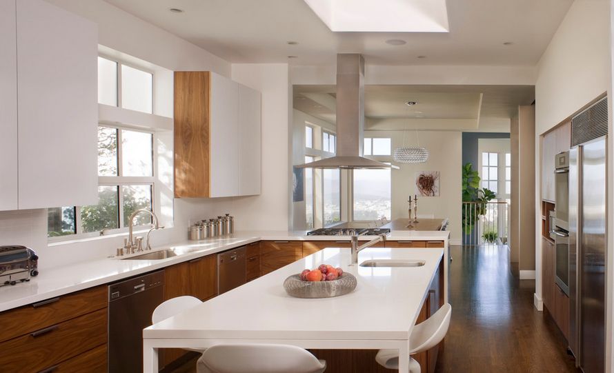 Small two toned contemporary kitchen