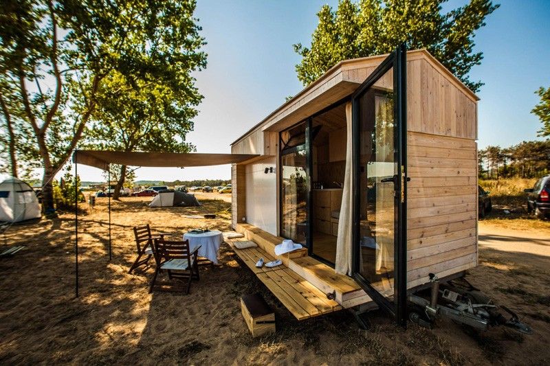 Tiny Vacation Home On Wheels