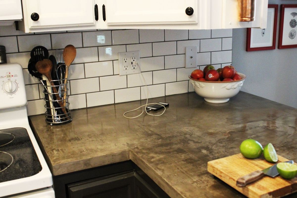 Subway tiles with concrete kitchen countertop