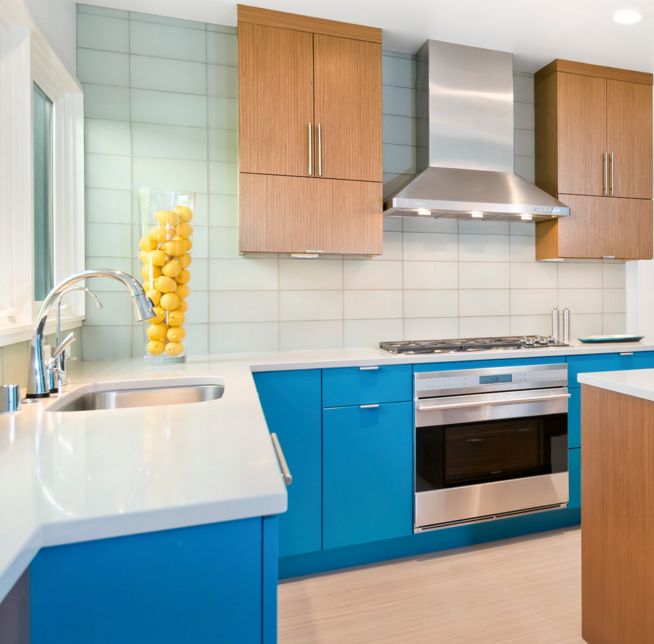 Aquamarine kitchen color scheme