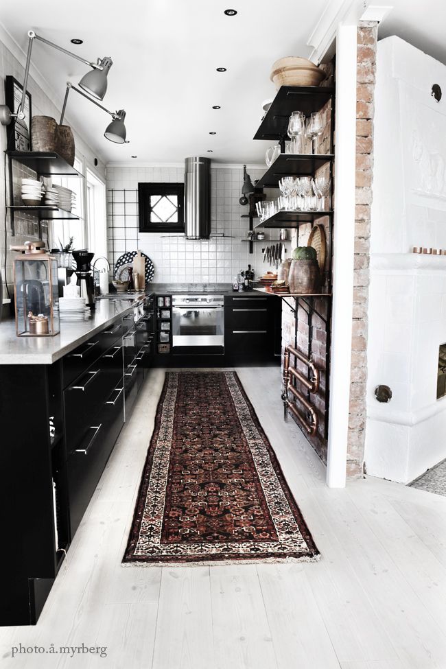 Black Kitchens: 15 Beautiful Black Kitchen Designs