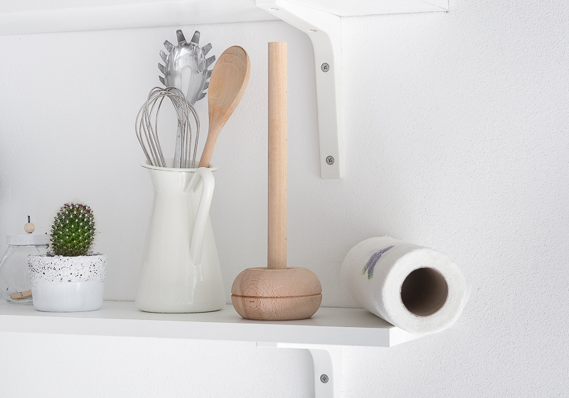 How to Make a DIY Paper Towel Holder