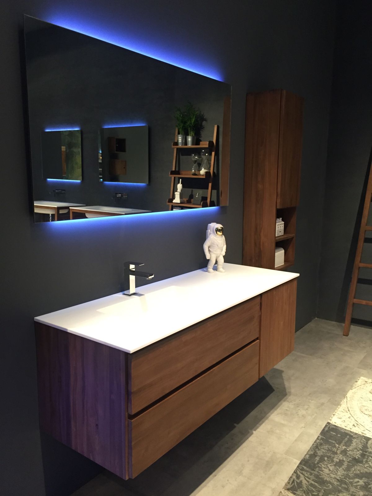 Modern Floating Bathroom Vanities