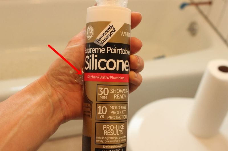 Silicone for bathtub corners