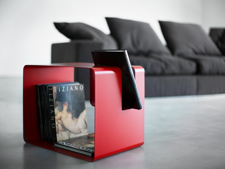 The Perfect Magazine Rack For Your Reading Corner