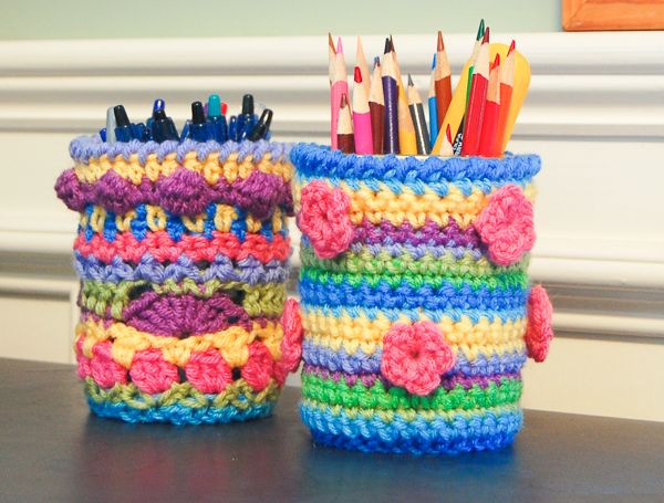 Colorful crochet mason jar