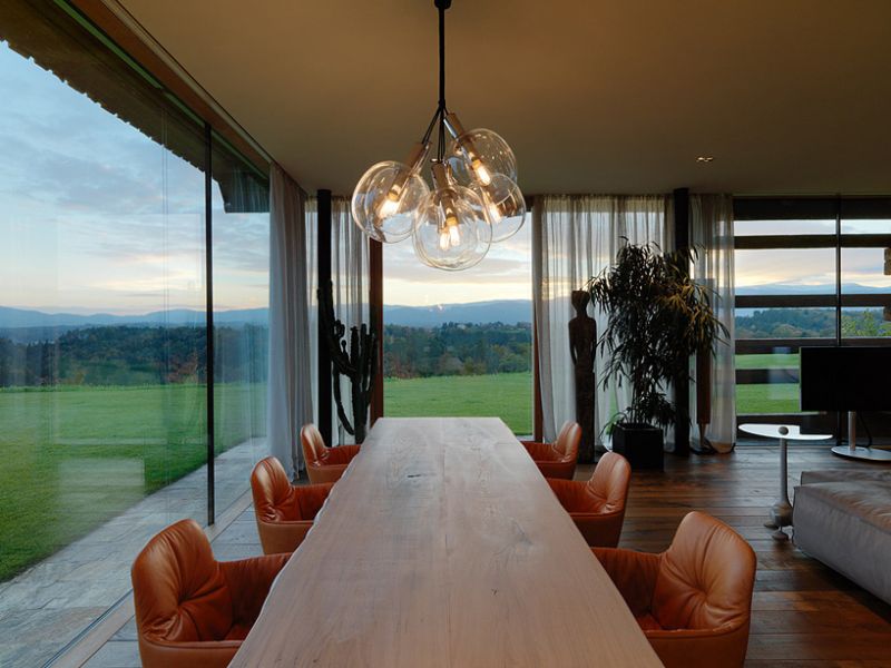 Haus P barn renovation dining area