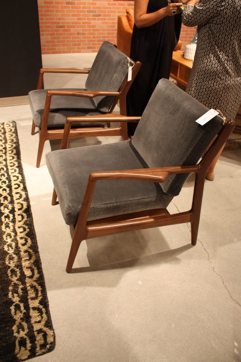 collins-chair-walnut-design