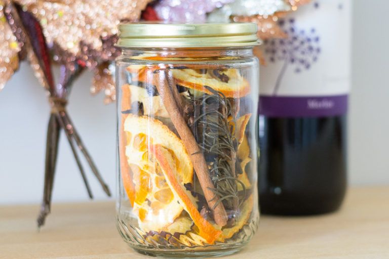 How To Make A Stovetop Fall Potpourri – Comfort Spring