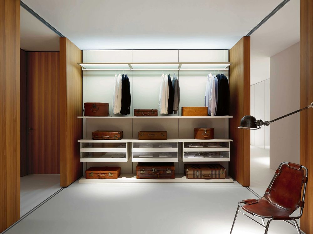 Masculine Porro storage wardrobe Boiserie