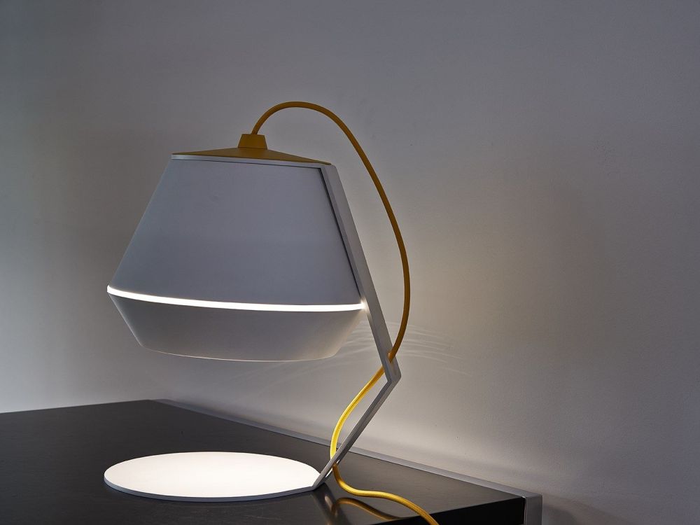 creative table lamp