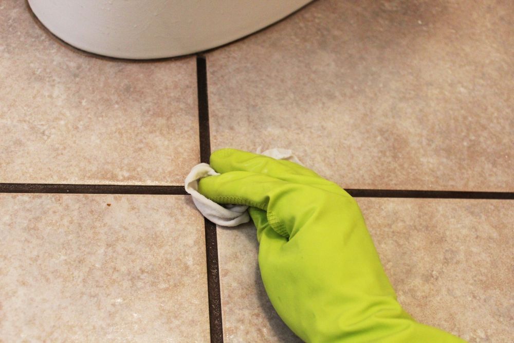 How To Clean Tile Grout With Baking Soda And Commercial Products