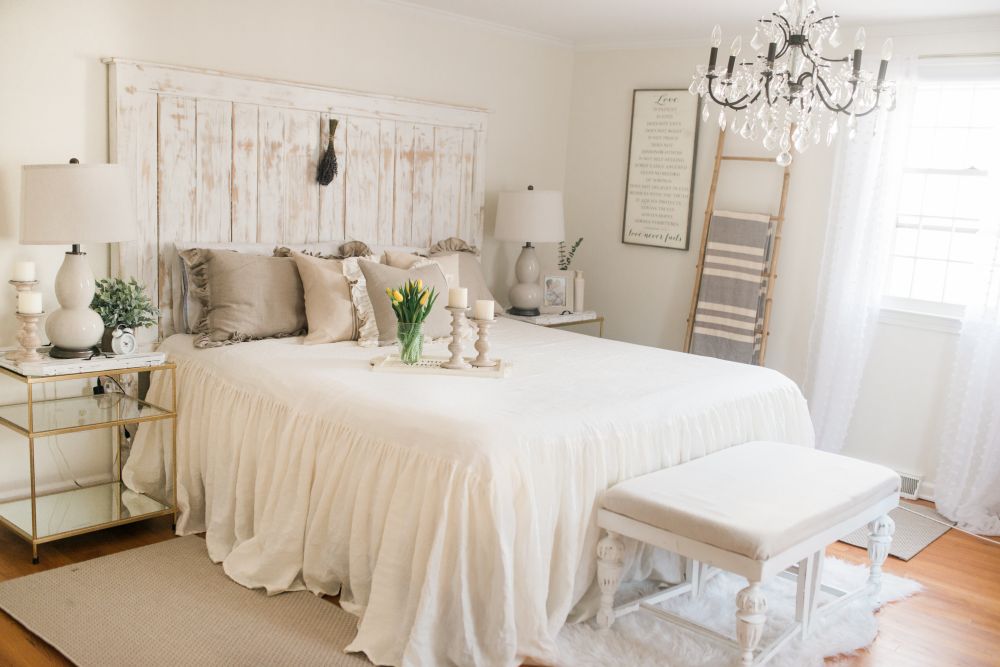 French country farmhouse bedroom design inspiration