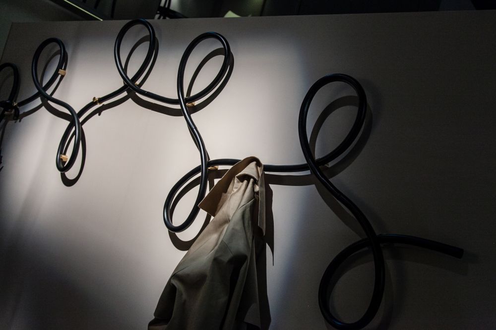 Giorgetti Frame New Collection Coat Hanger