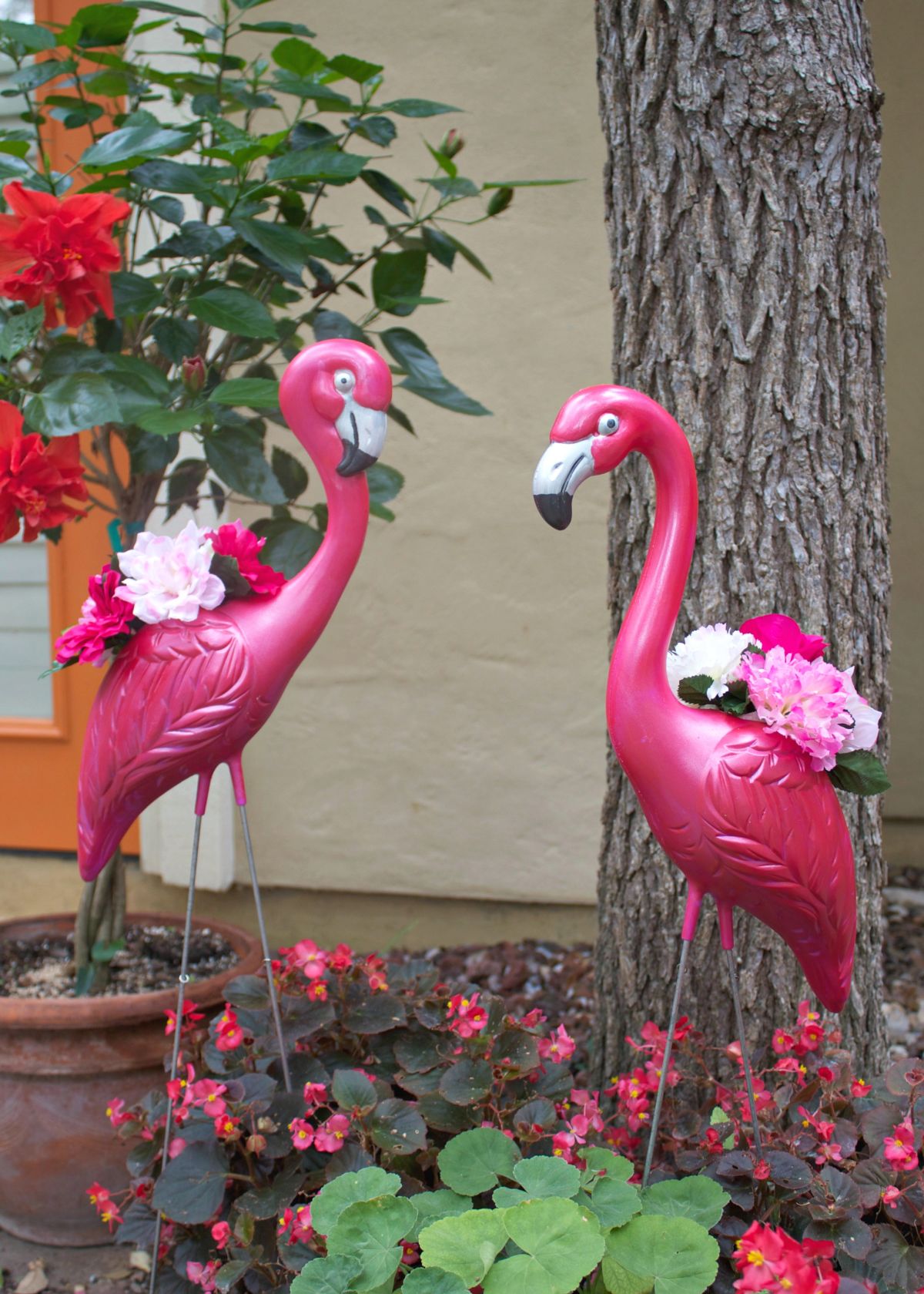 Modern Flamingo Planters for Your Summer Decorating