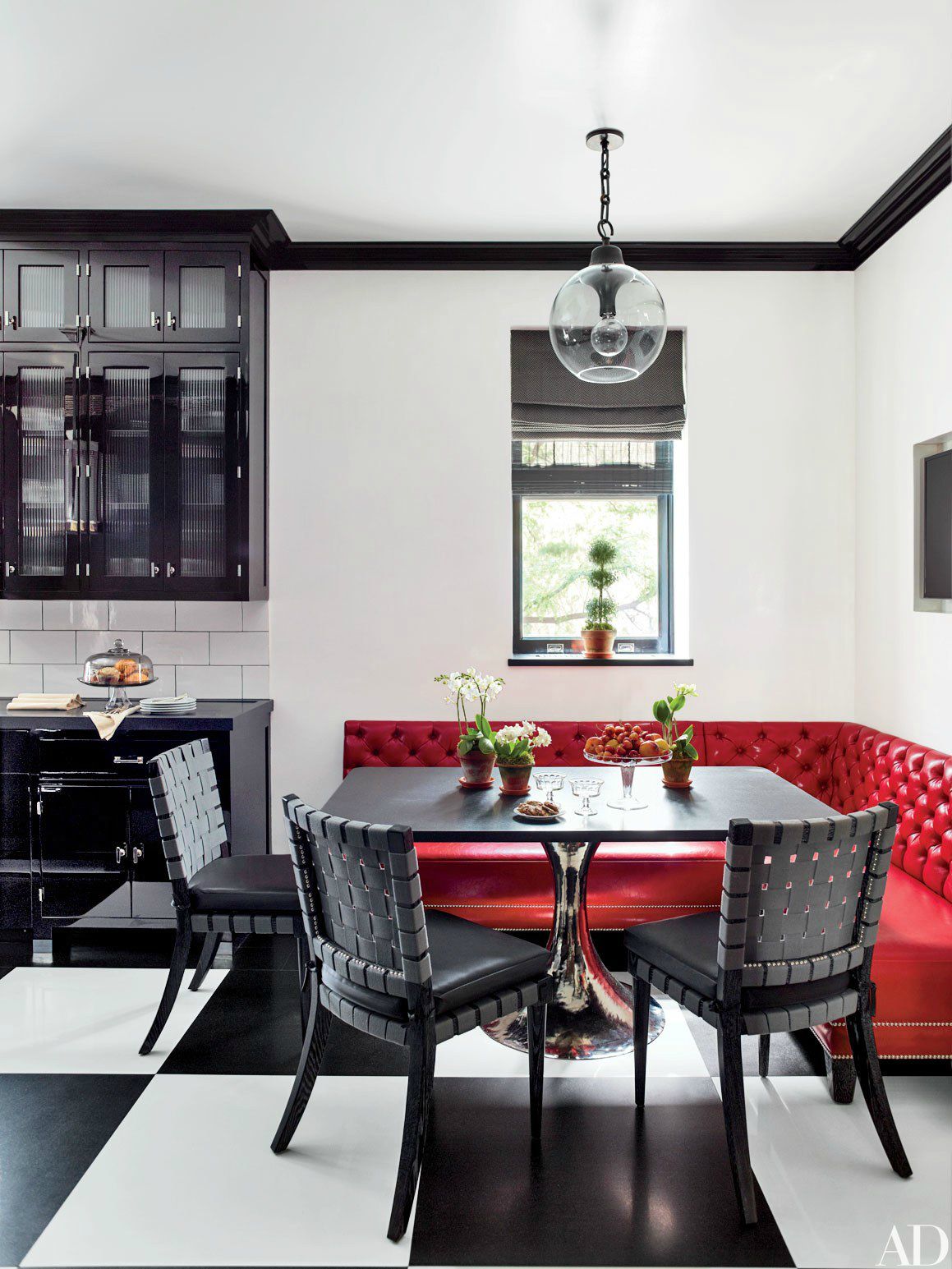 You Can Use Breakfast Nooks for a Pop of Color