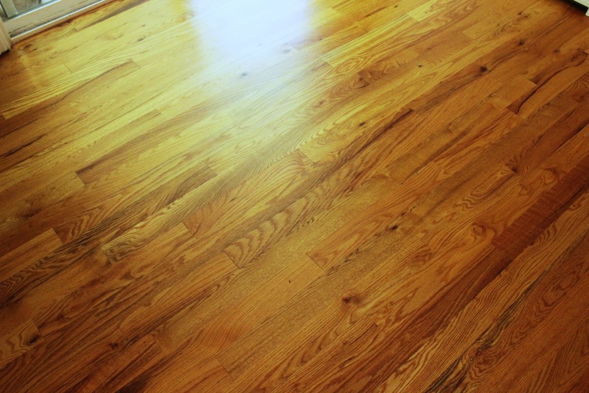 How to clean wood floors