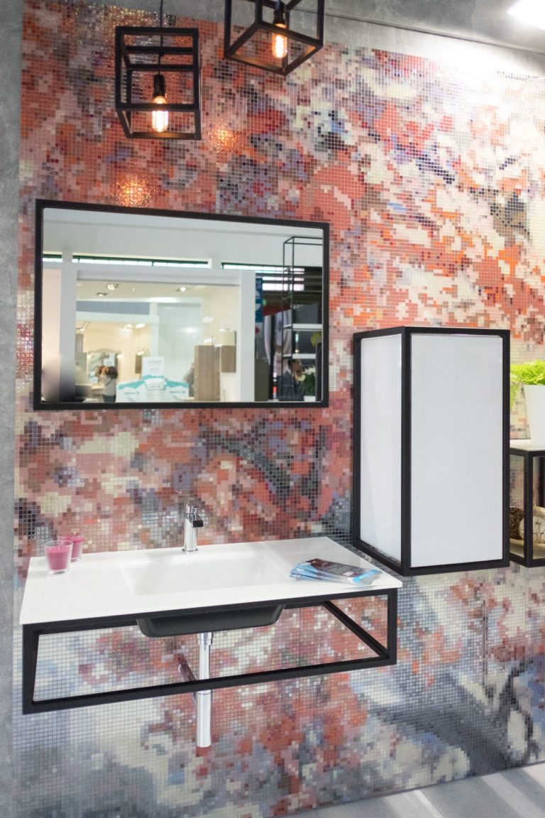 17 Creative Bathroom Tile Ideas to Take Your Space to the Next Level