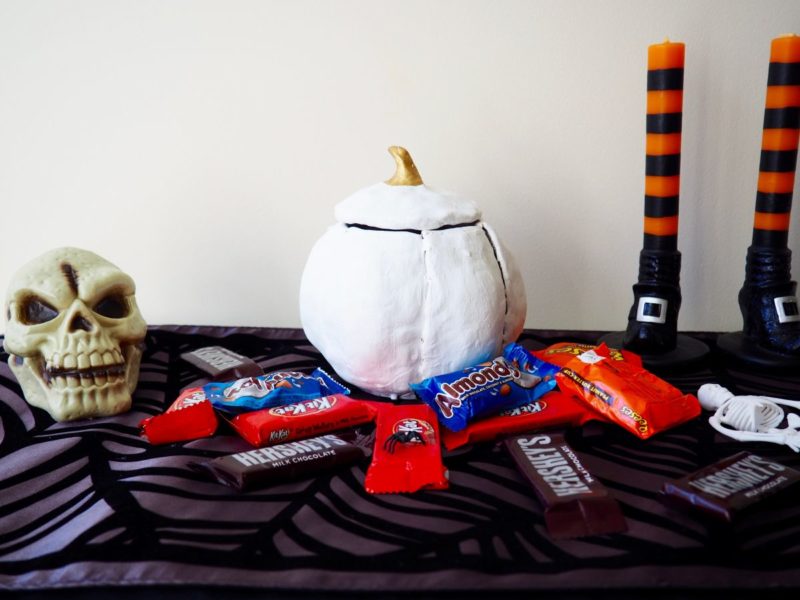 DIY Clay Pumpkin Candy Bowl for Halloween