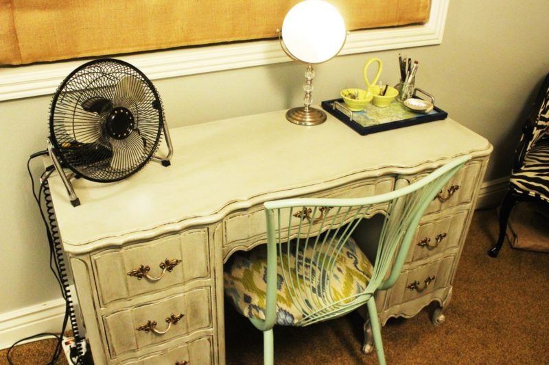 How to Declutter a Vanity