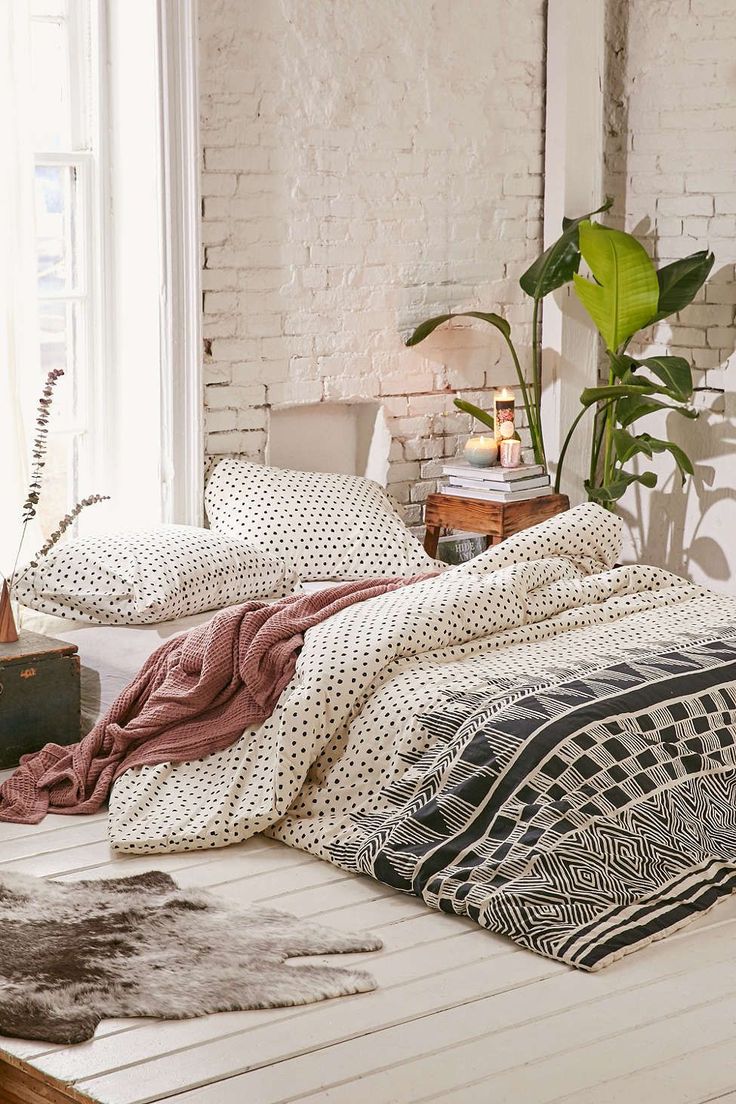 40 Bohemian Bedrooms To Fashion Your Eclectic Tastes After