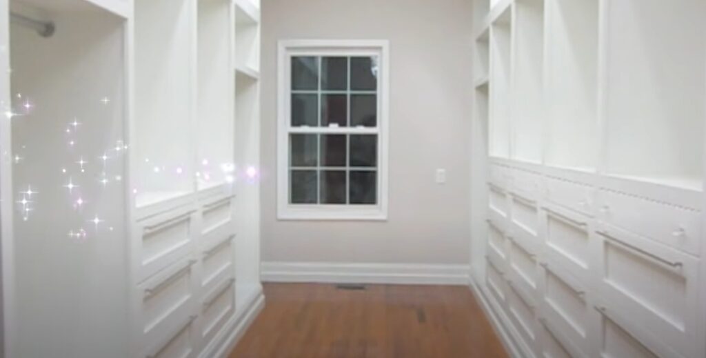 30 Ways to DIY Your Own Built In Shelves
