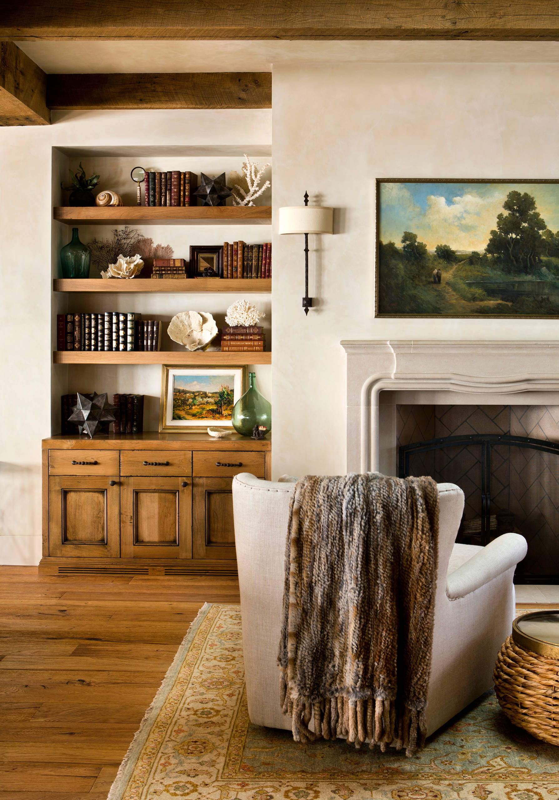 Craftsman living room built in shelves