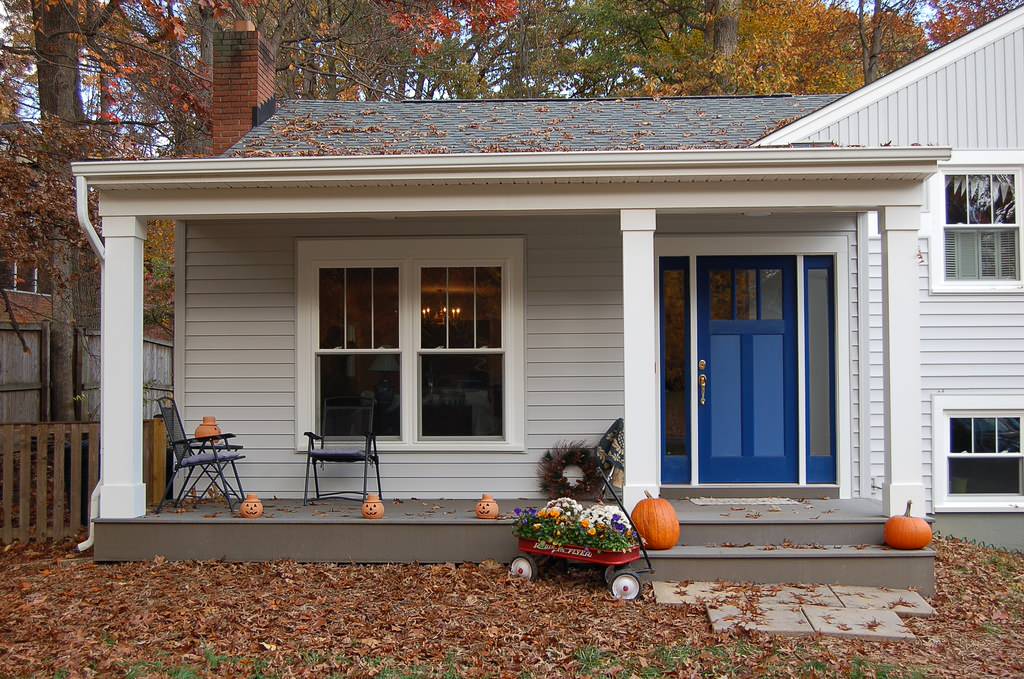 Traditional craftsman porch blue door