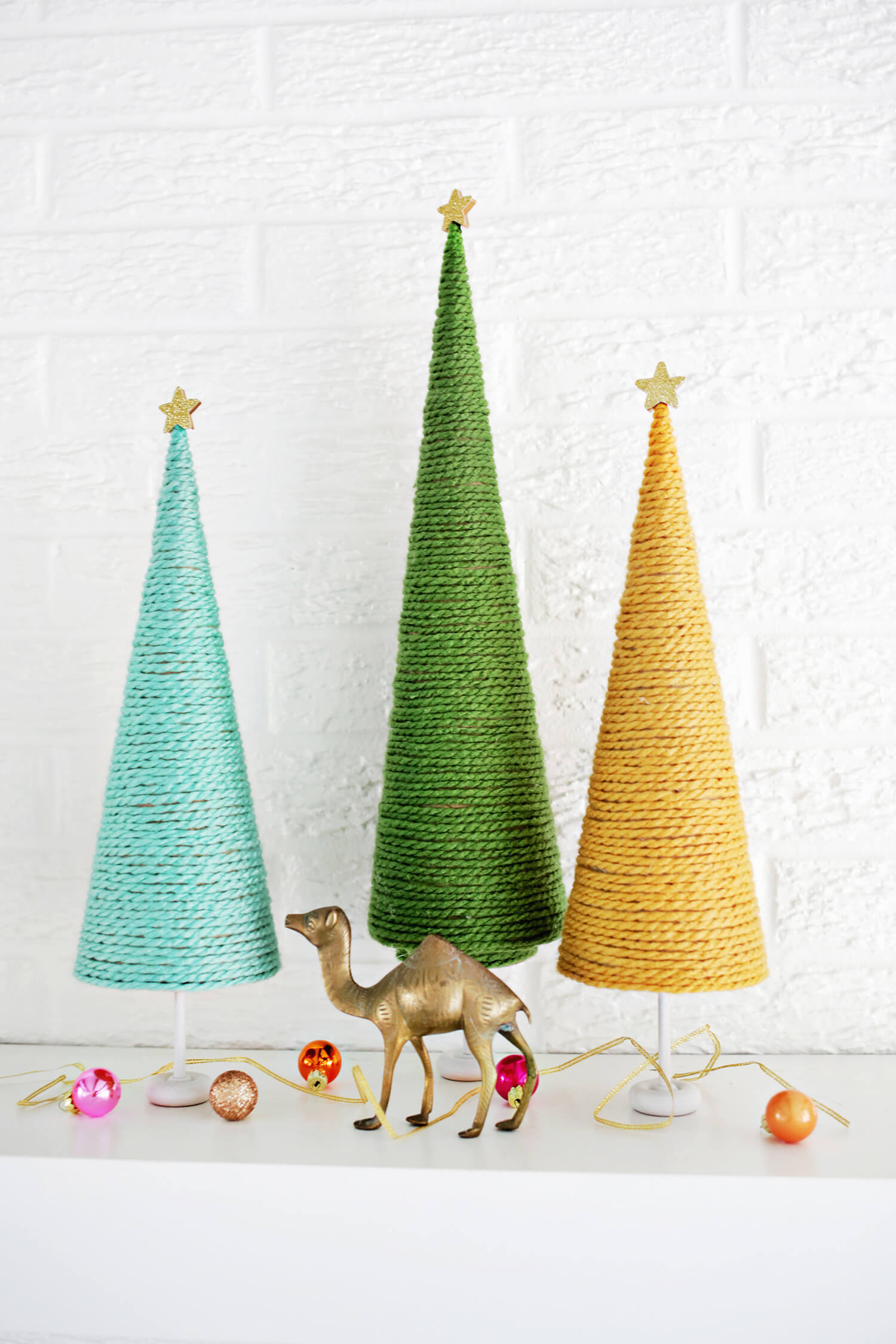 DIY yarn christmas trees