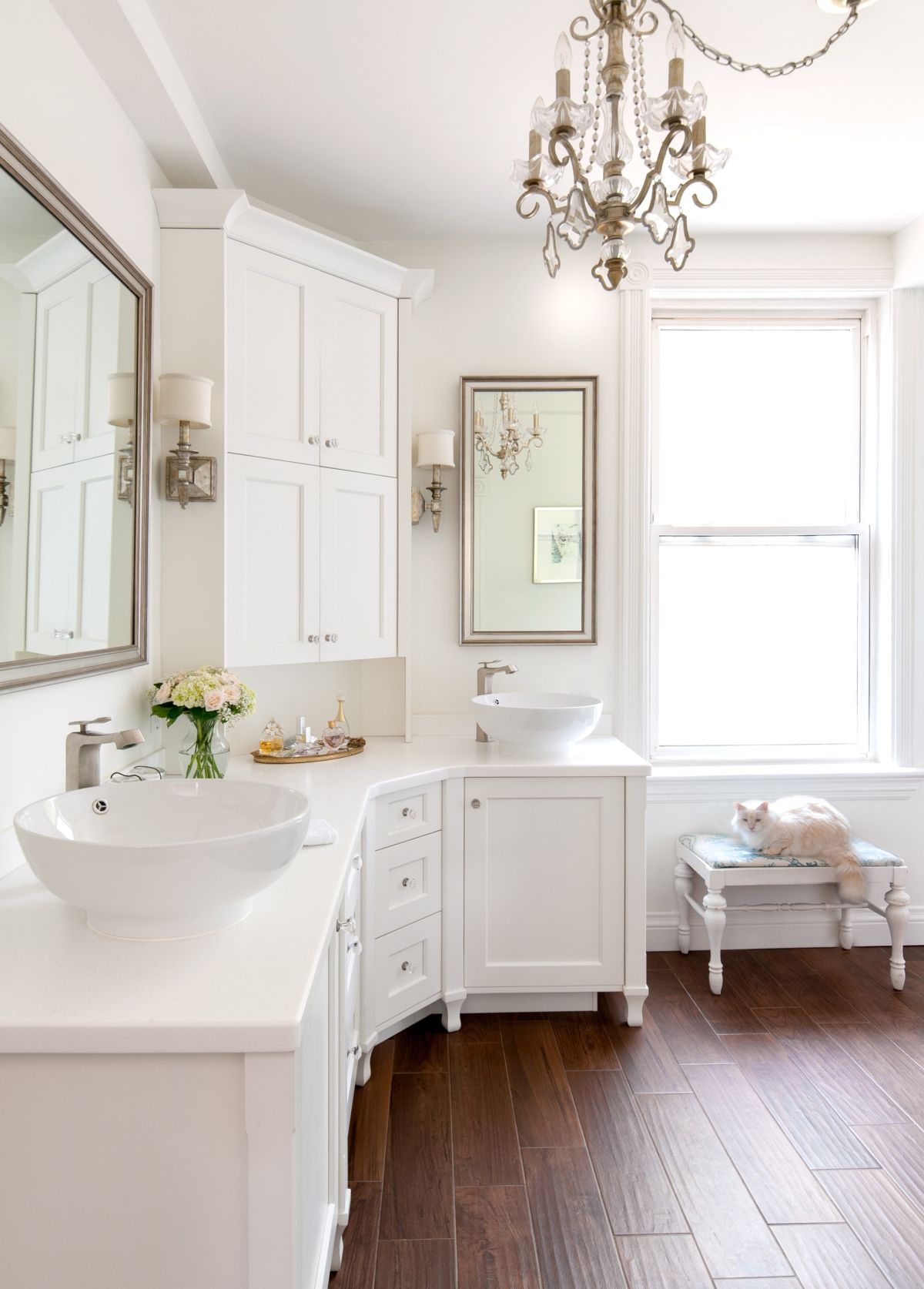 Vintage-Style Corner Bathroom Cabinet