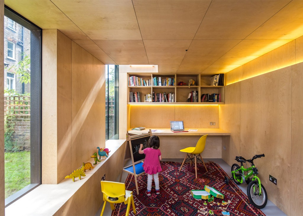 Cut and Frame backyard office interior by Ashton Porter Architects