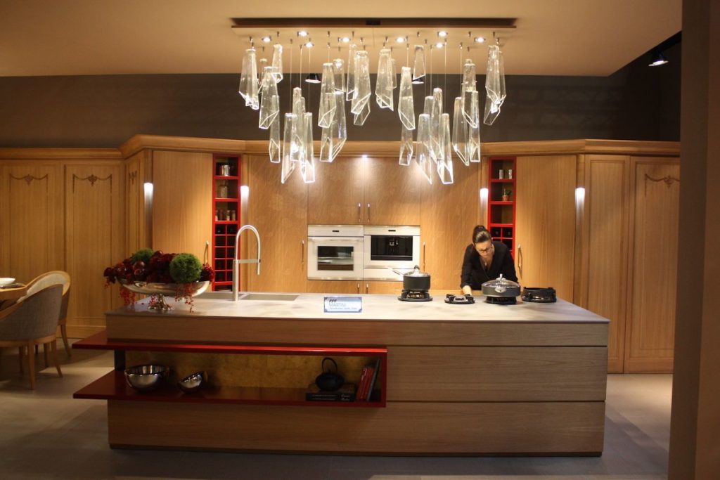 Ways to Turn Your Kitchen Into A Hub of Luxury