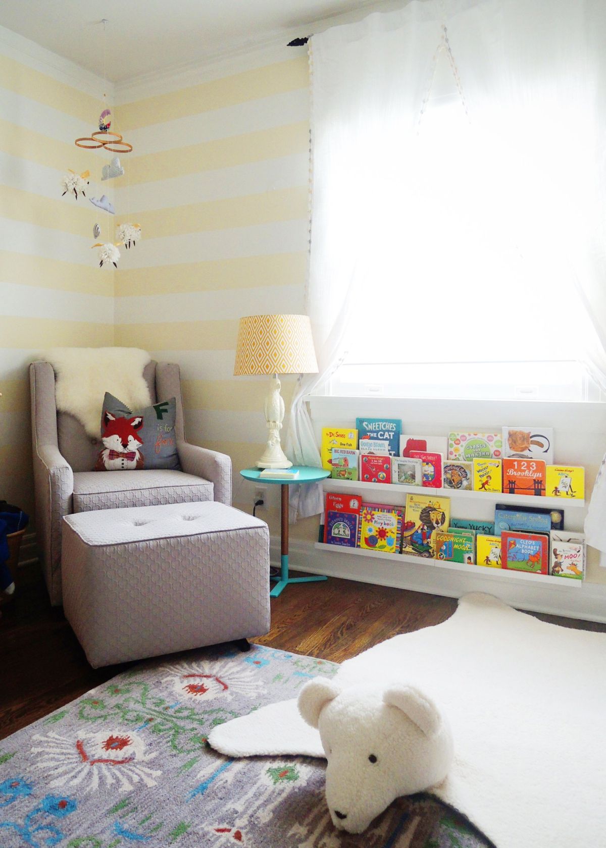 corner bookshelf for nursery