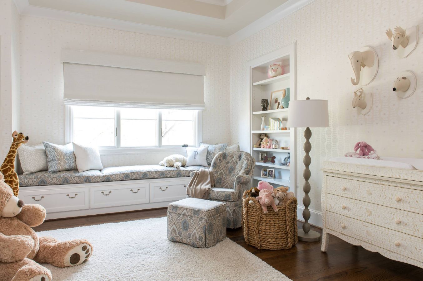 nursery room shelves