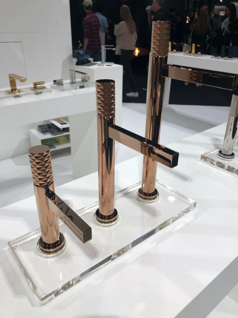 Style Hardware Say Goodbye to Matchy-Matchy: 25 Modern Decorating Ideas